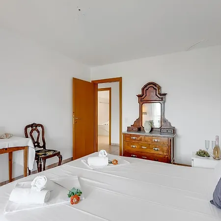 Gambarogno Vista Bella 1 - Happy *